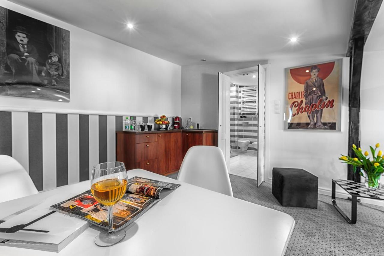 Stare Kino Cinema Residence Lodz  Luaran gambar